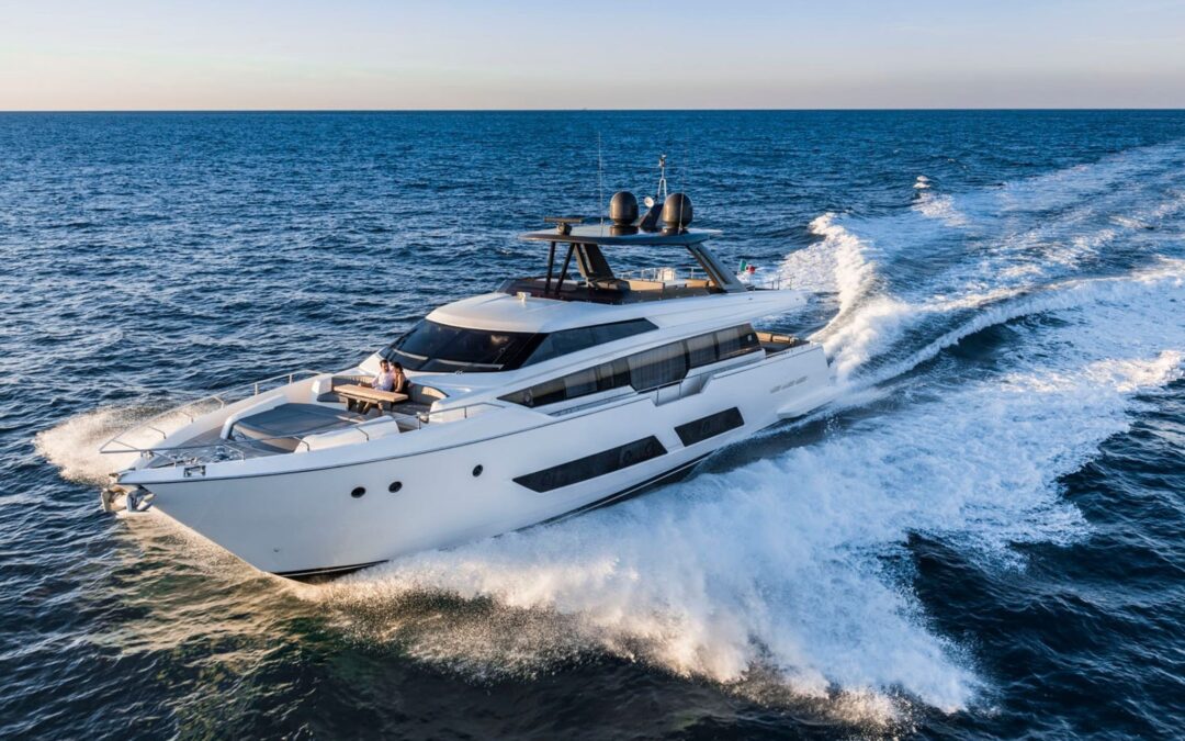 Ferretti 850 HT